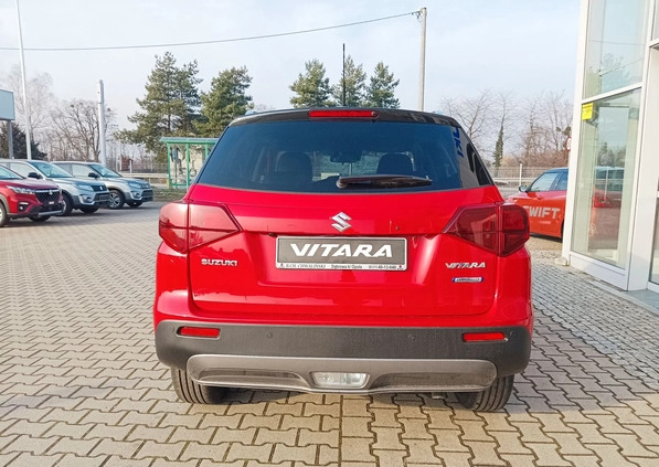 Suzuki Vitara cena 120590 przebieg: 5, rok produkcji 2024 z Szczebrzeszyn małe 191